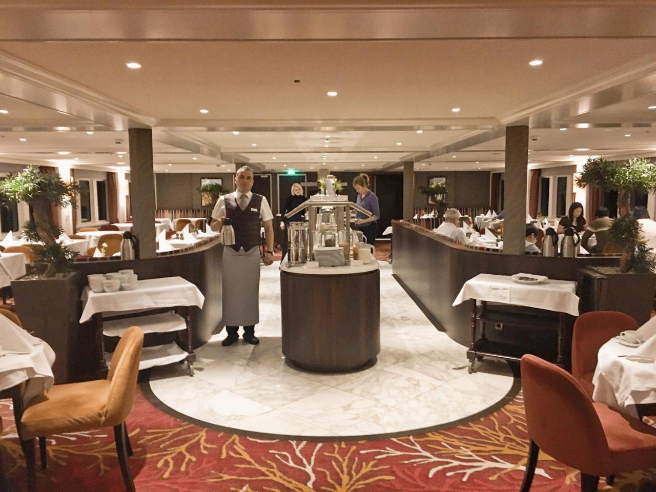 Select Ms Charles Dickens Neuss Hotel ภายนอก รูปภาพ