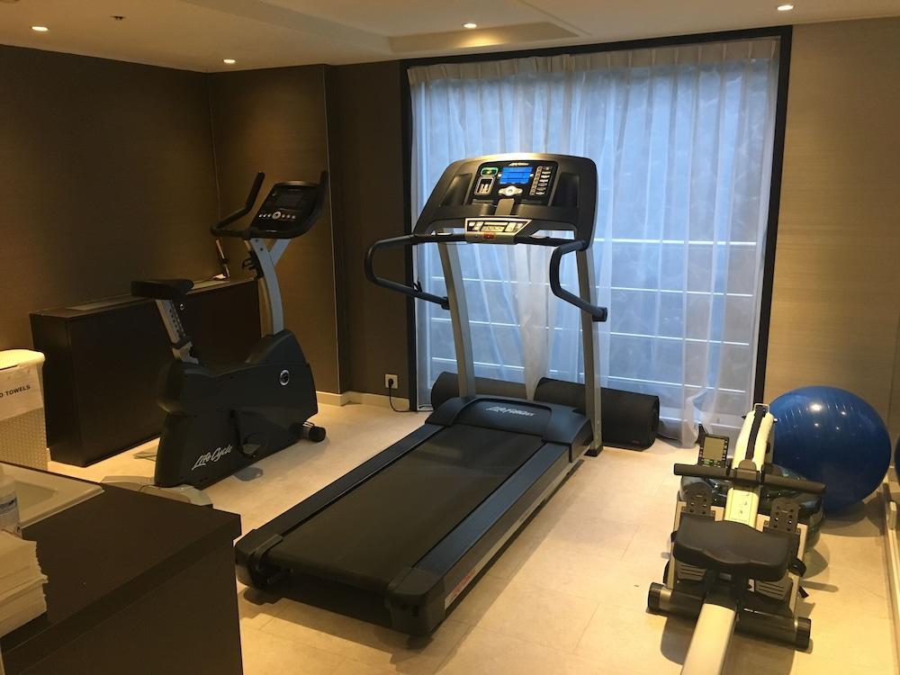 Select Ms Charles Dickens Neuss Hotel ภายนอก รูปภาพ